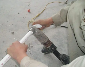 岐山漏水维修电话